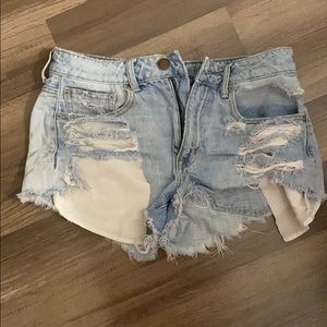 Distressed American Eagle jean shorts sz 6
